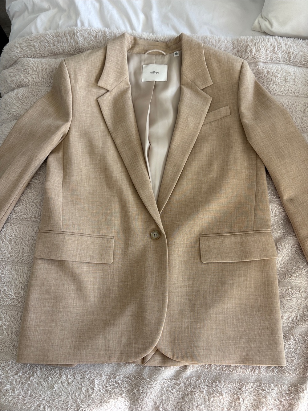 Aritzia Wilfred Blazer Size Small